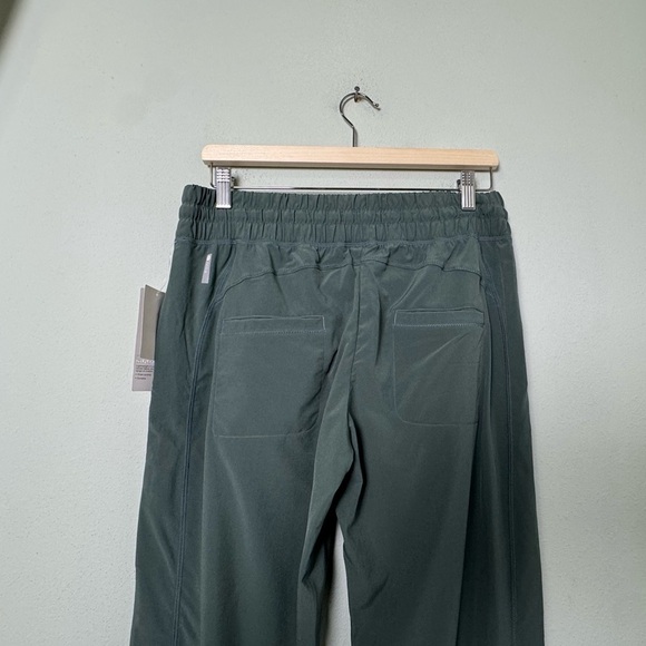 NWT Zella Green Basalm Performance Jogger Pant Size Medium - Picture 5 of 9